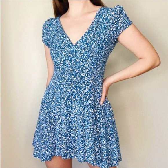 Princess Polly Blue Floral Dress - Picture 1 of 3